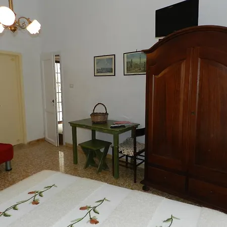 Casa Corte Con Terrazza * 타비아노