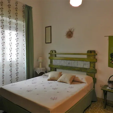 Casa Corte Con Terrazza Semesterbostad