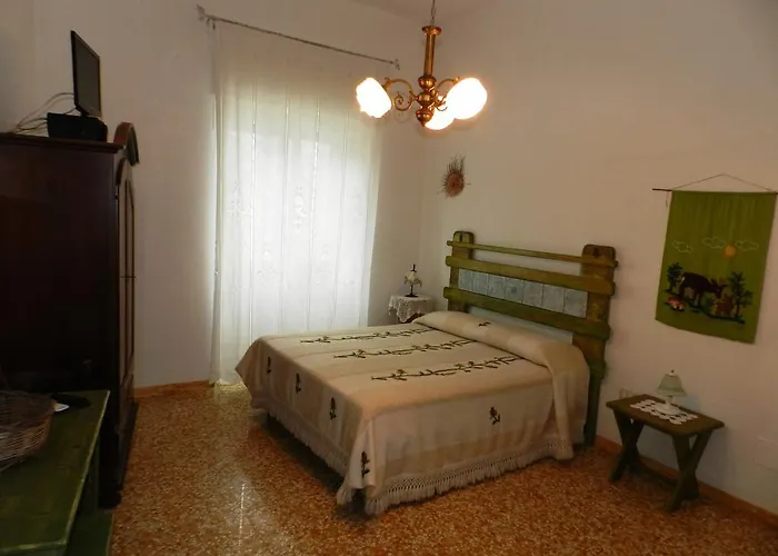 Casa Corte Con Terrazza *