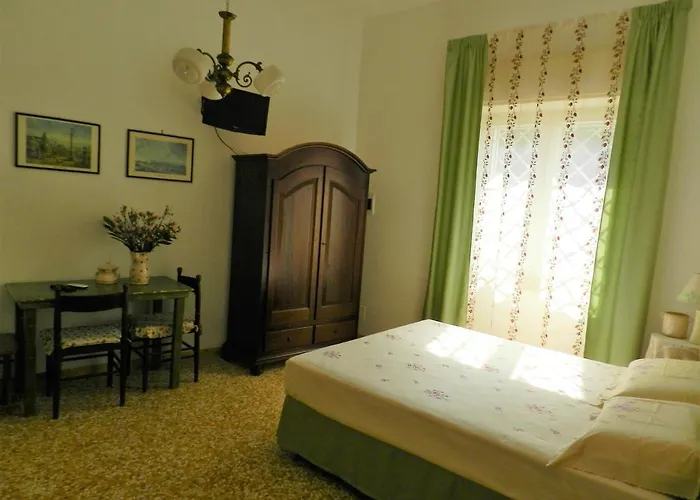 בית נופש Casa Corte Con Terrazza טביאנו